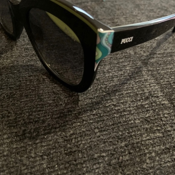 Emilio Pucci EP97 02C  BLACK W/Emerald Green Gaiola Print Sunglasses W Case - Picture 6 of 9